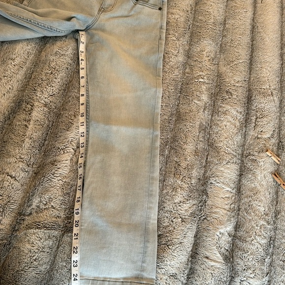 RSQ Girls' Light-Wash Straight Leg Jeans - Size 10 Slim - Picture 7 of 7